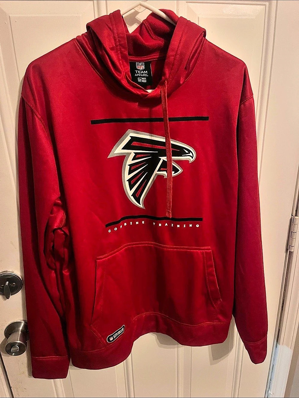 NFL Team Apparel Atlanta Falcons Combine Training Hoodie Men's Red & Black L